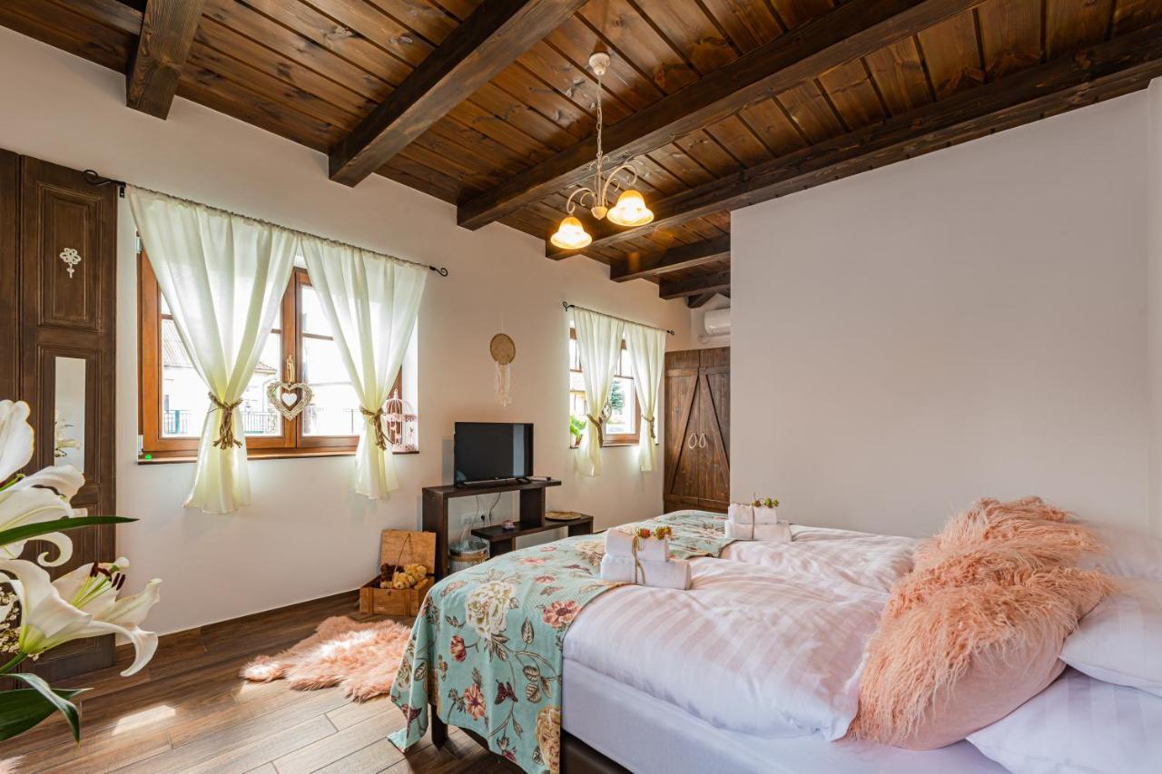 Boroka Vendeghaz Toalmas Hotel Buitenkant foto